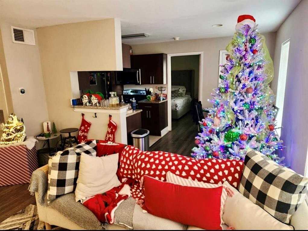 3973 Nw 87th Ave #3973 - Photo 3 of 22