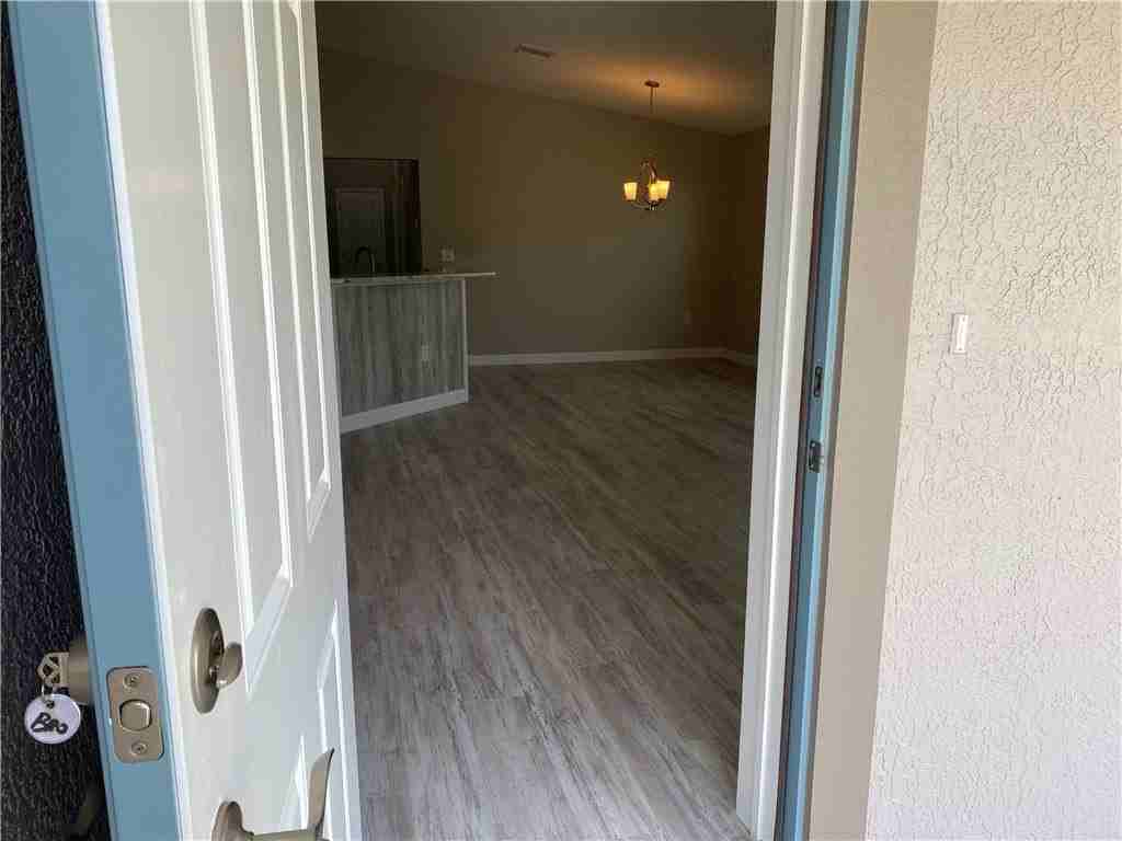 109 Aetna St Apt B #B - Photo 3 of 26