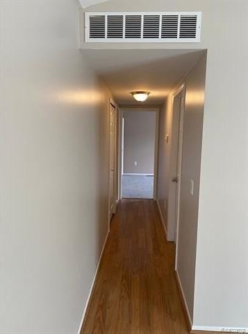 7648 Woodview Dr - Photo 3 of 5