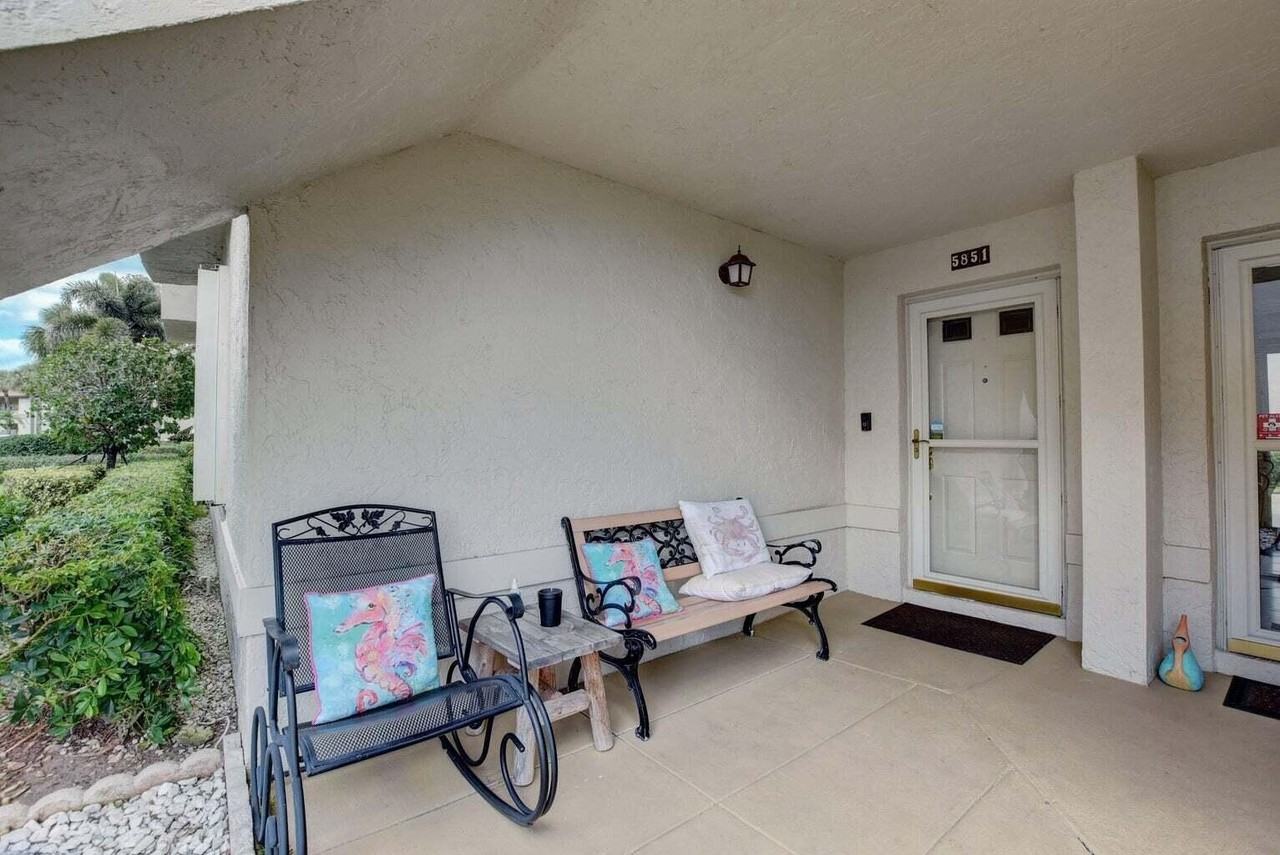 5851 Parkwalk Dr - Photo 5 of 37