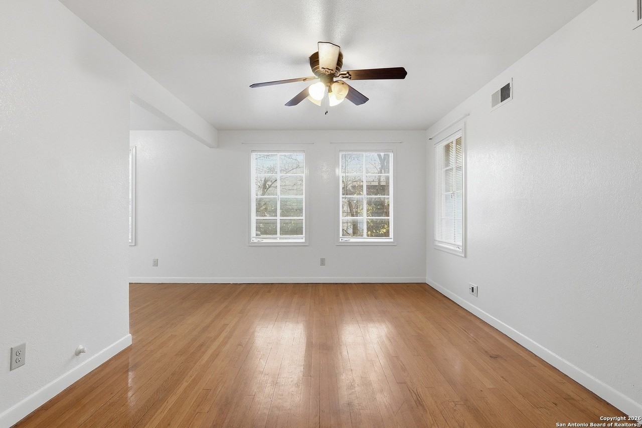 323 E Melrose Dr Apt C #C - Photo 3 of 14