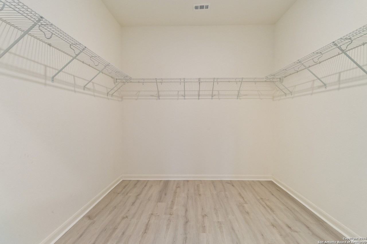 4913 Jovian - Photo 7 of 21