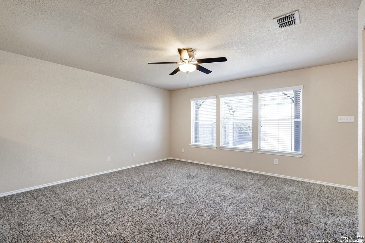 11015 Gilpin Cyn - Photo 5 of 31