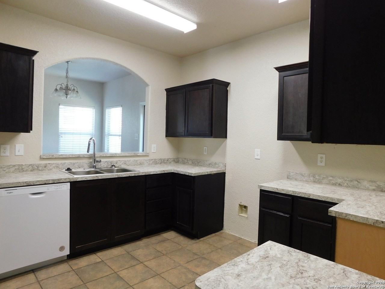 6207 Hazel Valley St - Photo 6 of 18