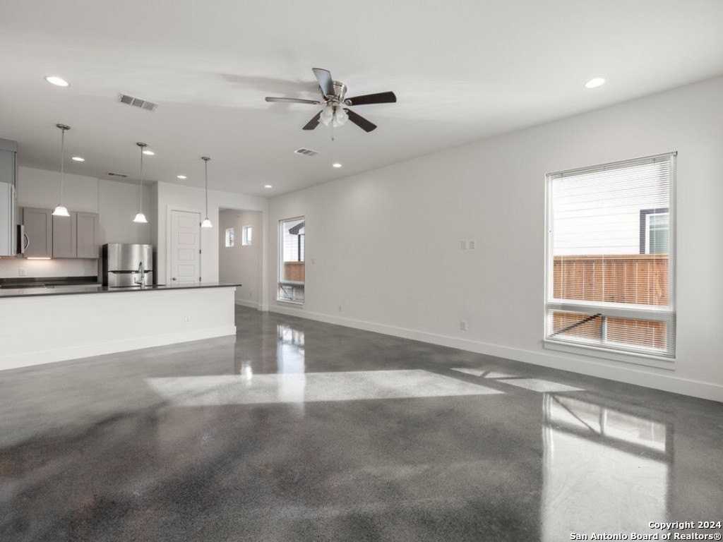 211 San Salvador Ave Unit 102 #102 - Photo 6 of 22