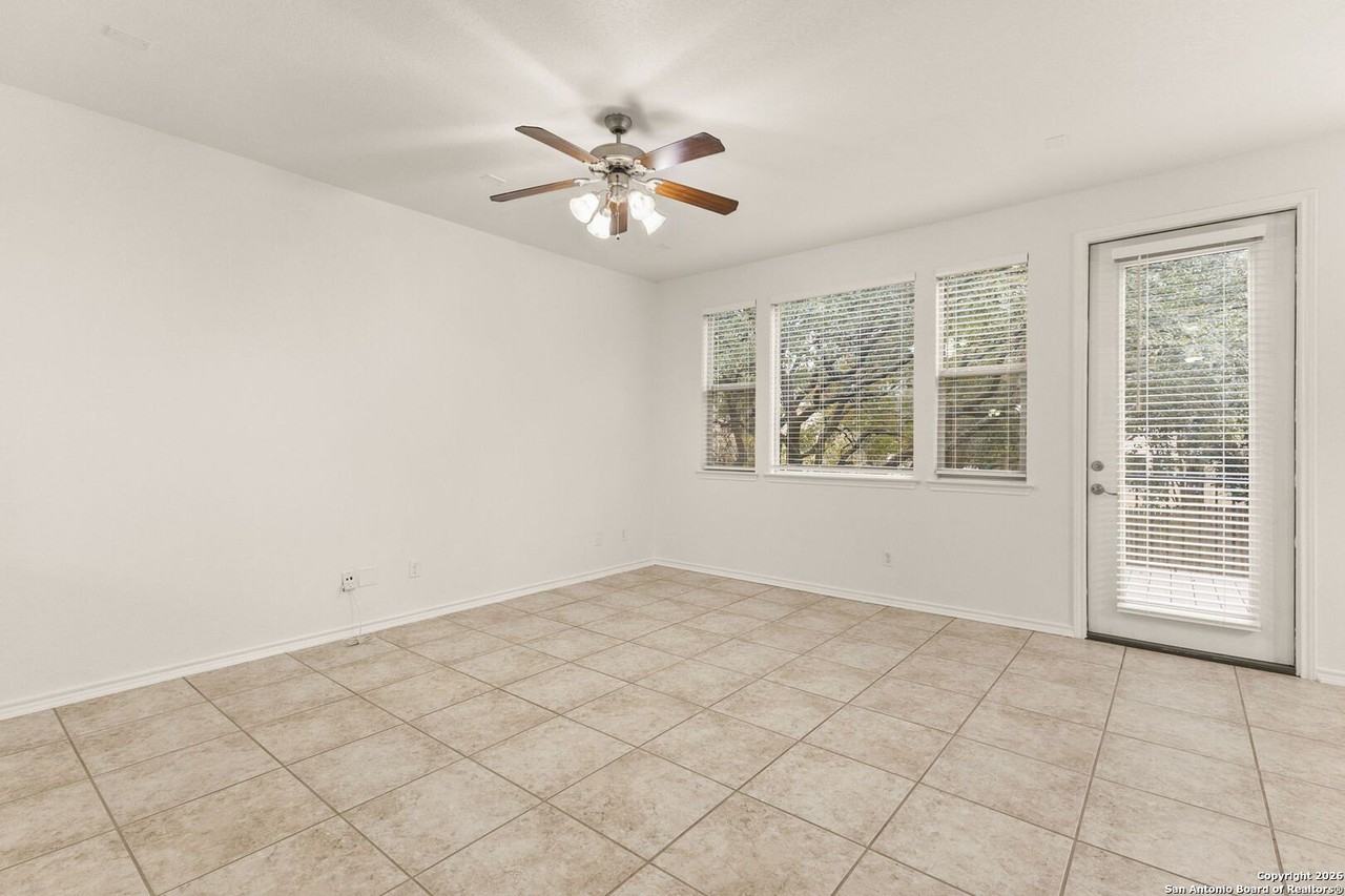 17811 Camino Grande - Photo 7 of 36