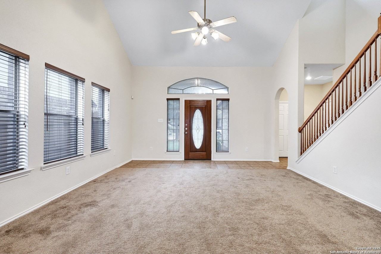 10410 Weser Ln - Photo 3 of 22