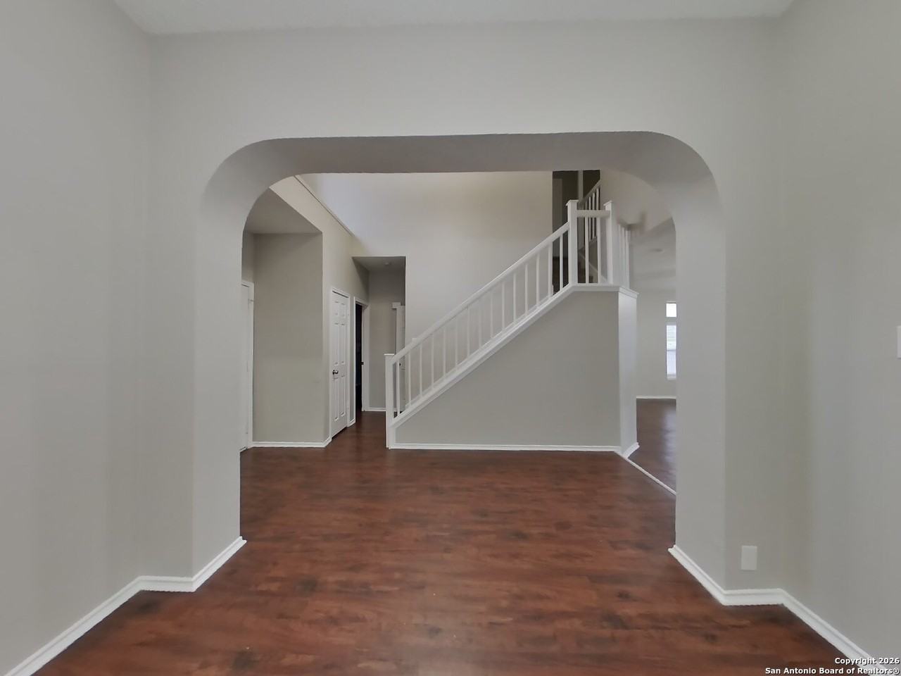 8035 Dove Trail Dr - Photo 4 of 19