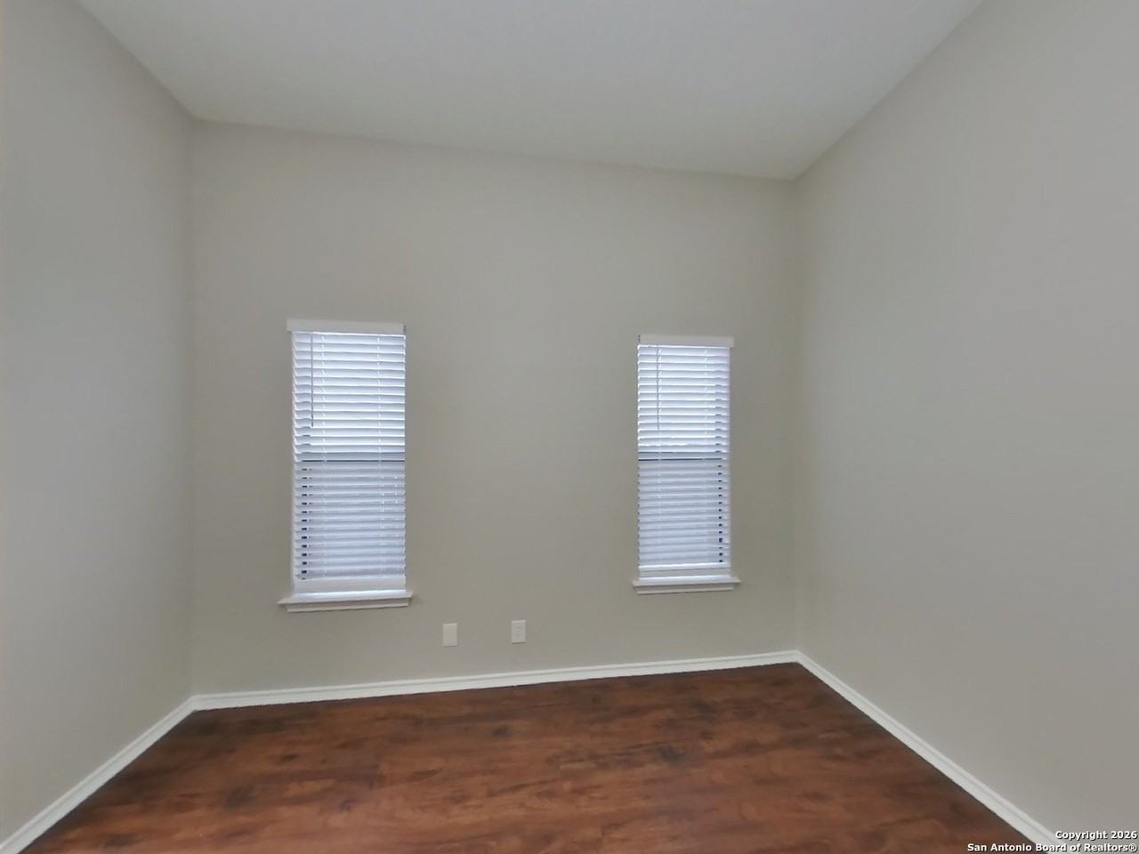 8035 Dove Trail Dr - Photo 5 of 19