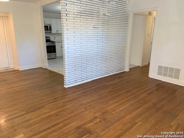 463 Shannon Lee St - Photo 4 of 21