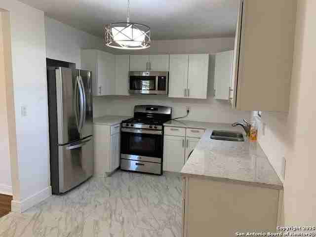 463 Shannon Lee St - Photo 6 of 21