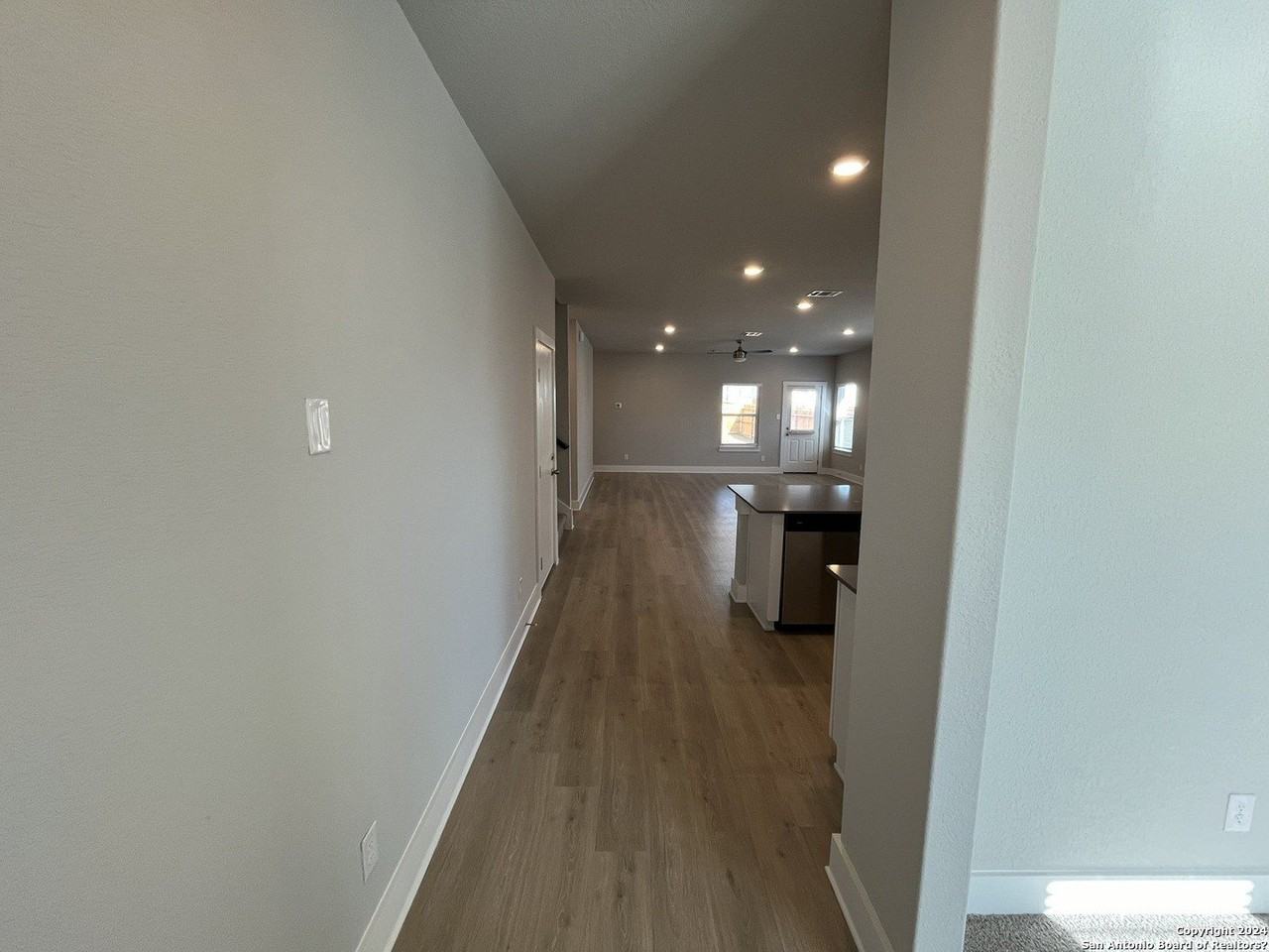 4506 Nueces Path - Photo 3 of 40