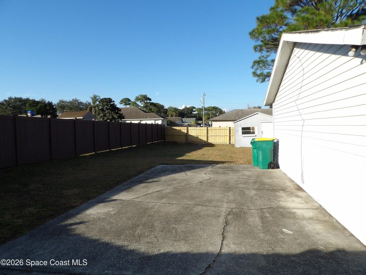 6318 Hudson Rd - Photo 5 of 38