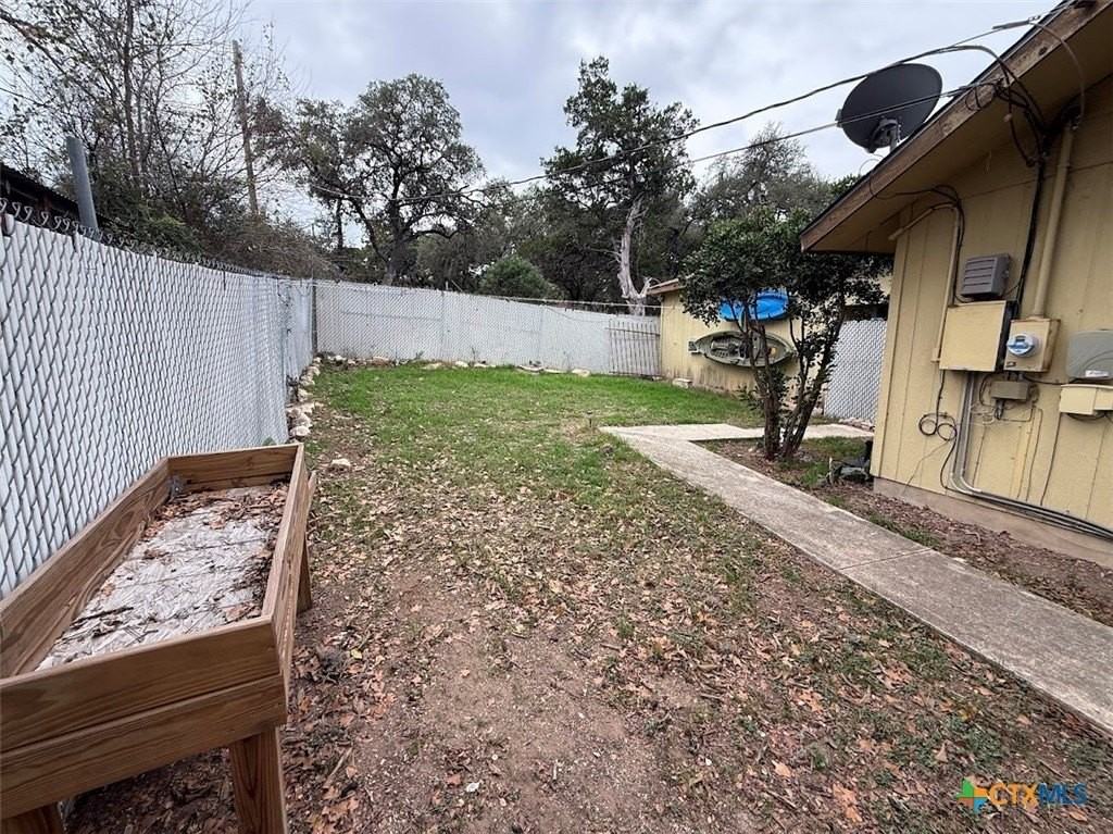 1800 Charter Oak Dr - Photo 6 of 31