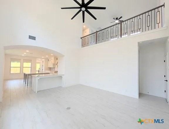 1005 Easy Gruene - Photo 3 of 16