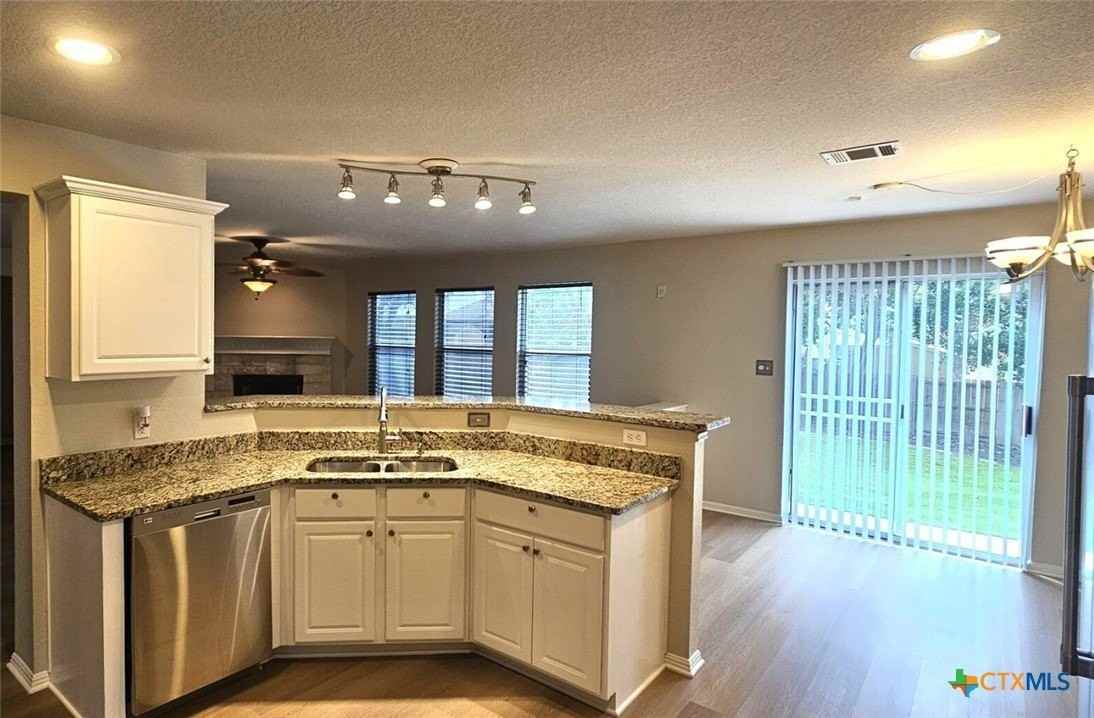 209 Storm Mtn - Photo 2 of 20