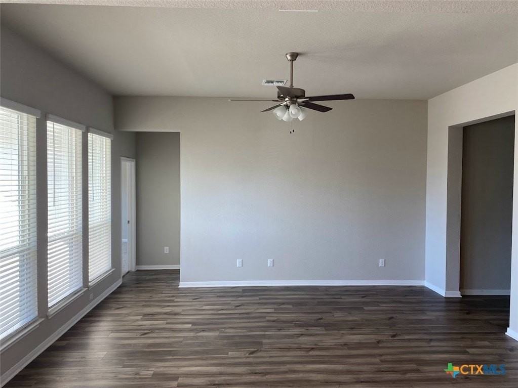 10231 Six Shooter Ln - Photo 5 of 25