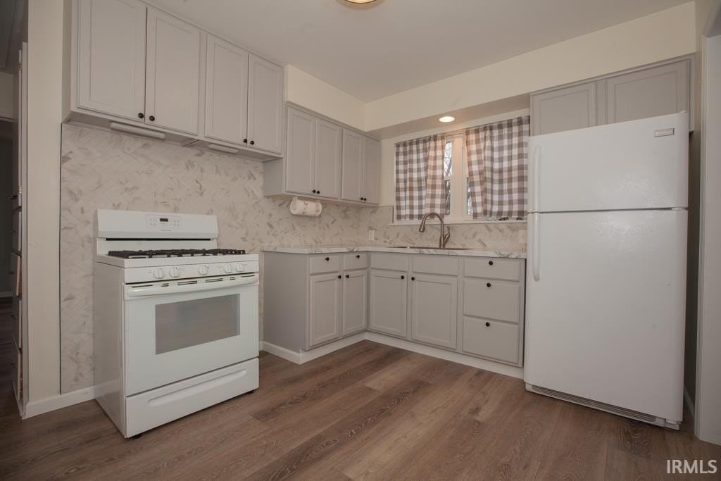 1712 N Alvord Blvd - Photo 4 of 16