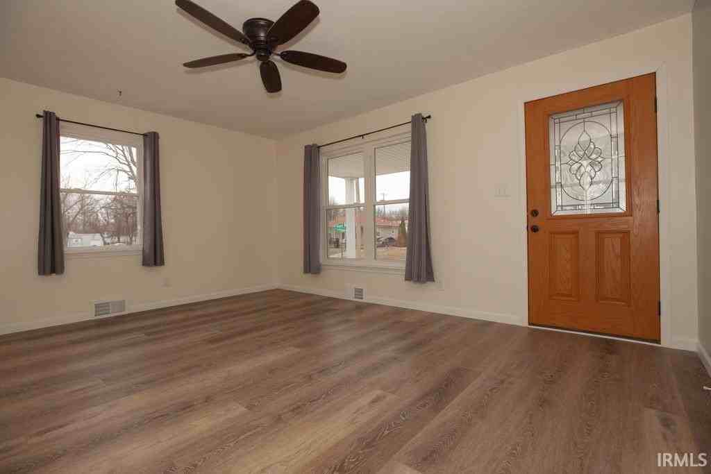 1712 N Alvord Blvd - Photo 6 of 16