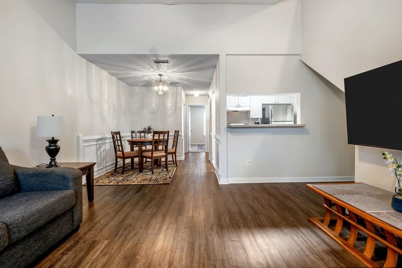 119 Belmont Rd - Photo 3 of 21