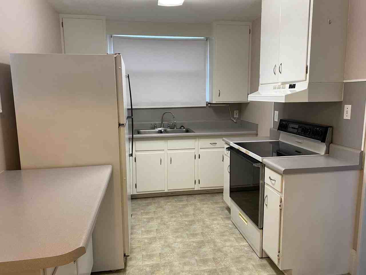 411 Beard St - Photo 6 of 33