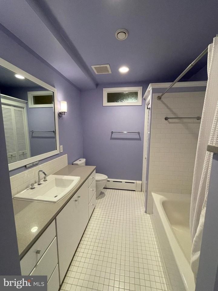 2442 20th St Nw Unit B #B - Photo 7 of 19