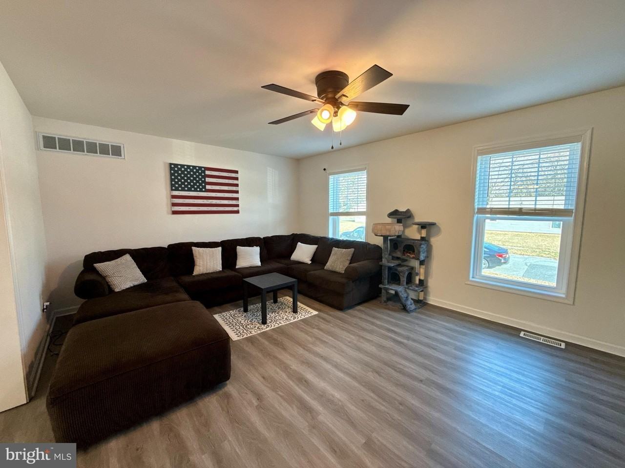 4 Senator Ave - Photo 3 of 17