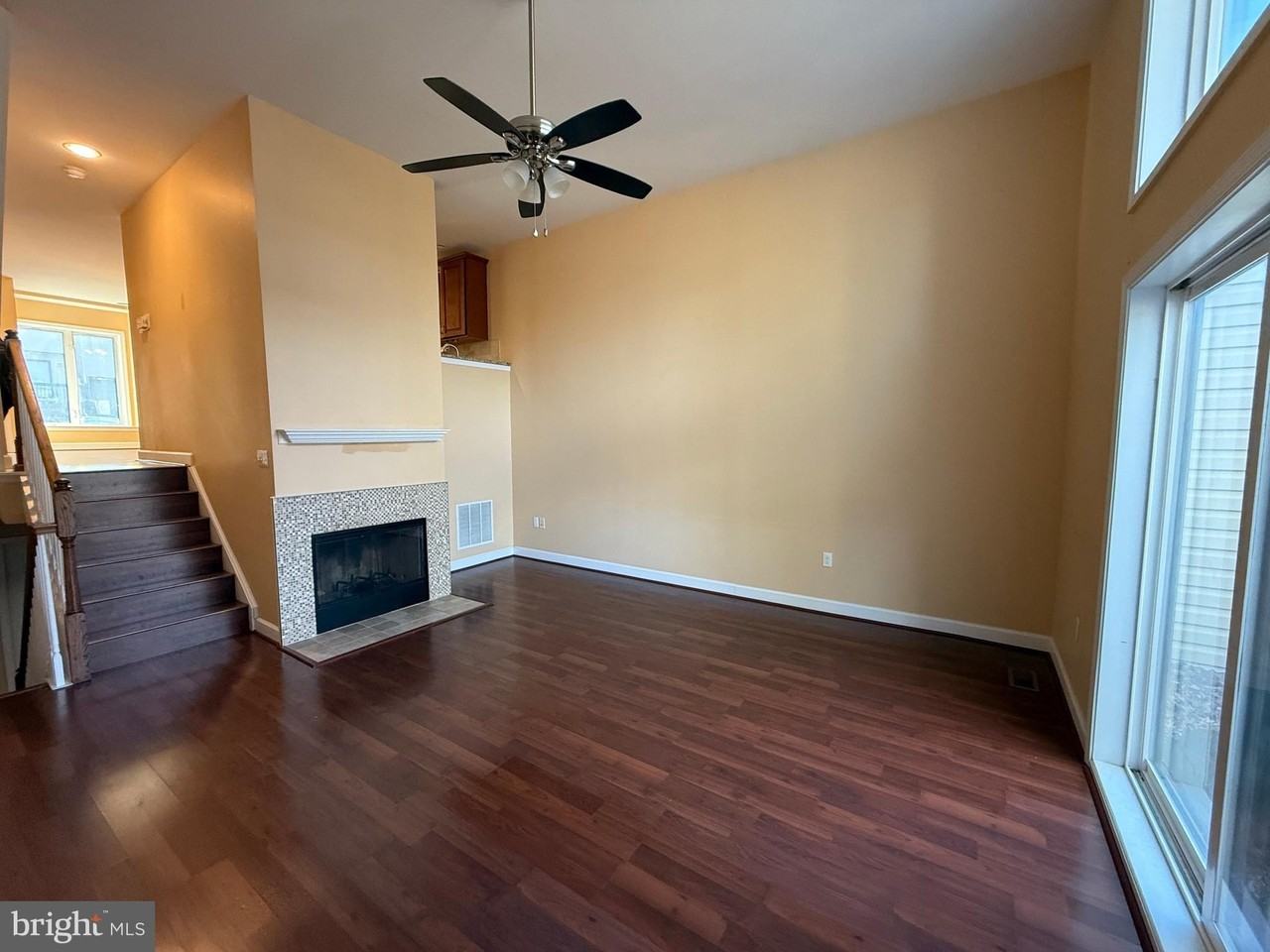 3236 Champions Dr - Photo 4 of 13