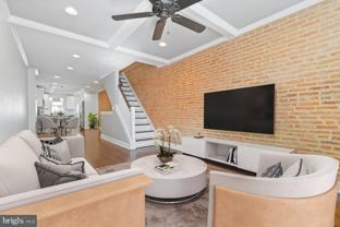 1614 Clarkson St - Photo 1 of 1