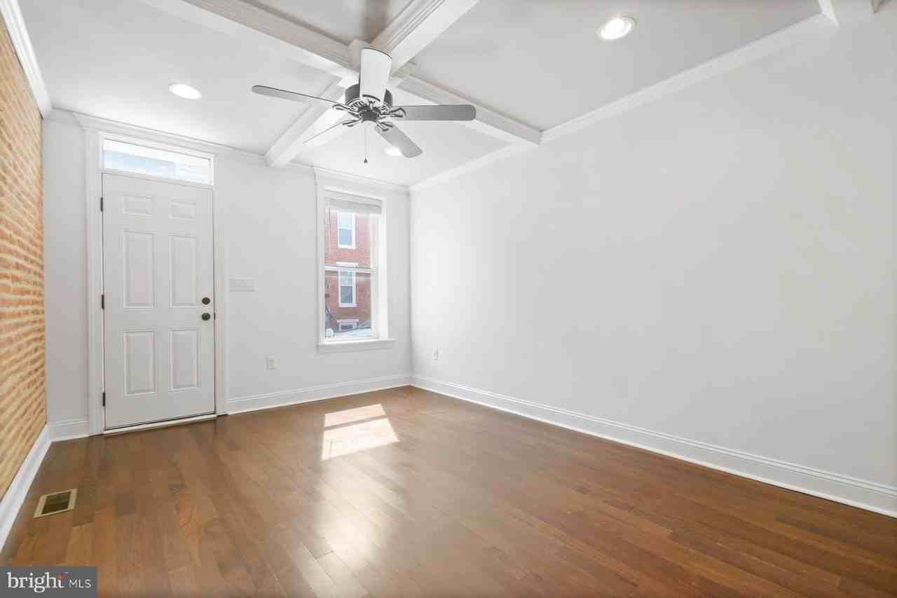 1614 Clarkson St - Photo 6 of 31