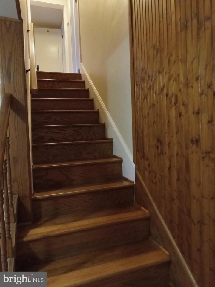 13706 Maugansville Rd - Photo 3 of 14