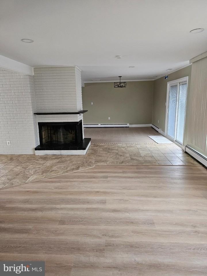 65 Silverspruce Rd - Photo 4 of 24