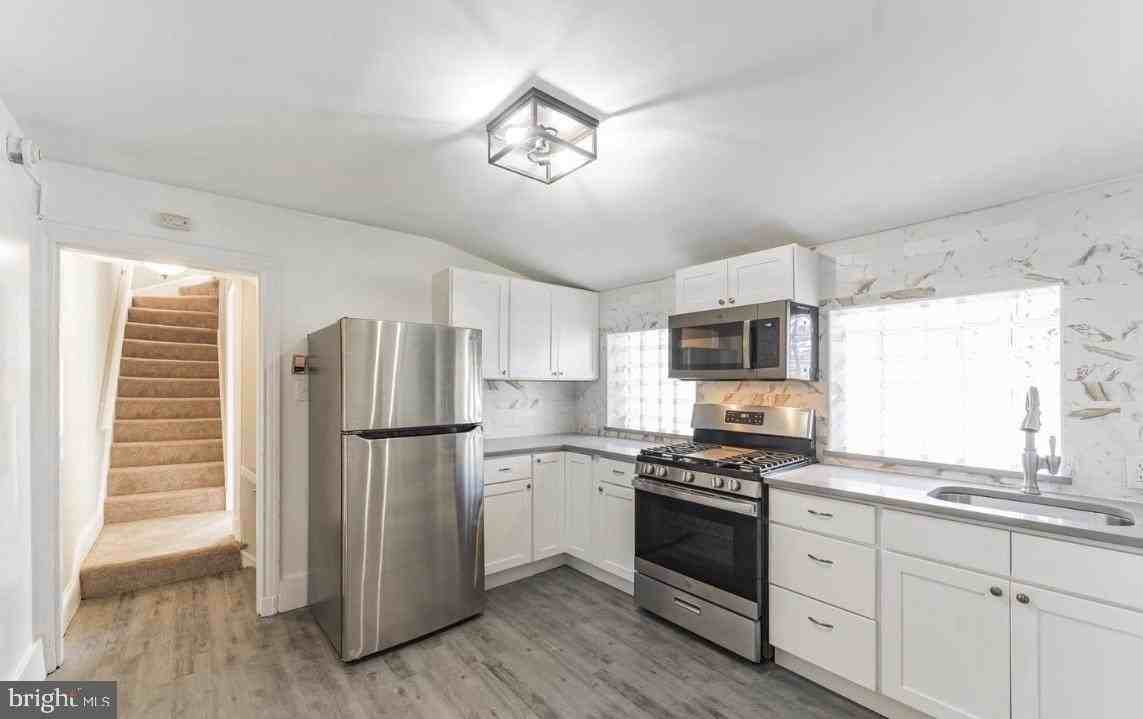 321 W Gay St - Photo 4 of 16