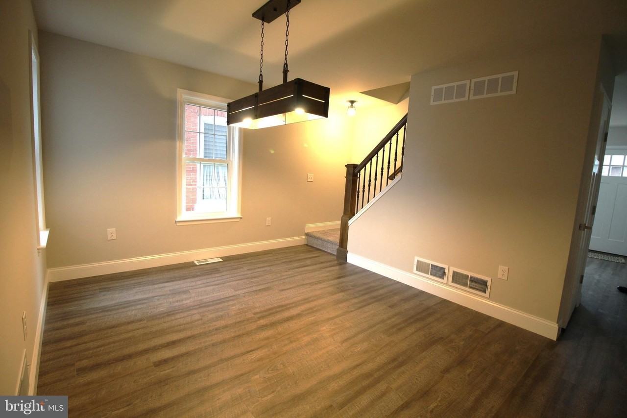 104 W Fulton St - Photo 4 of 15