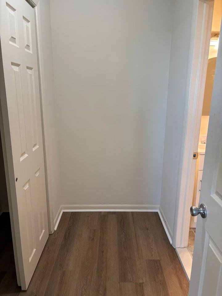 Prospect Court Apartments - Photo 5 of 7