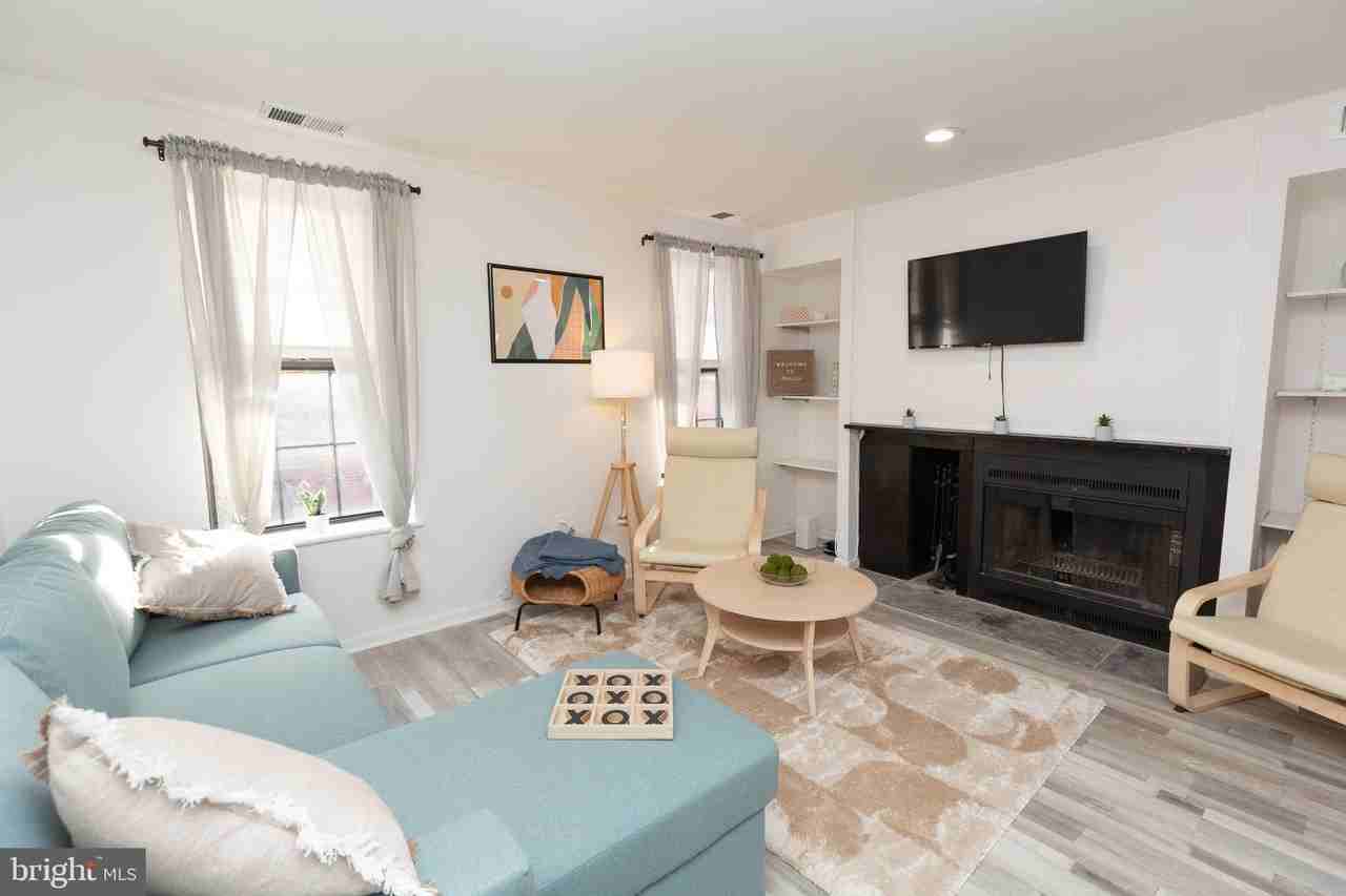 1915 Pemberton St Unit 2 #2 - Photo 2 of 16