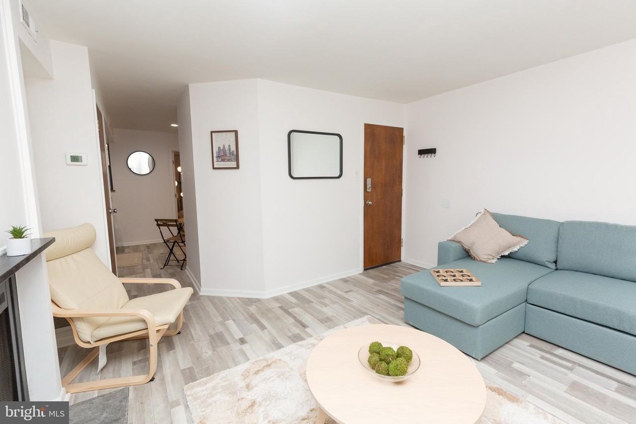 1915 Pemberton St Unit 2 #2 - Photo 4 of 16