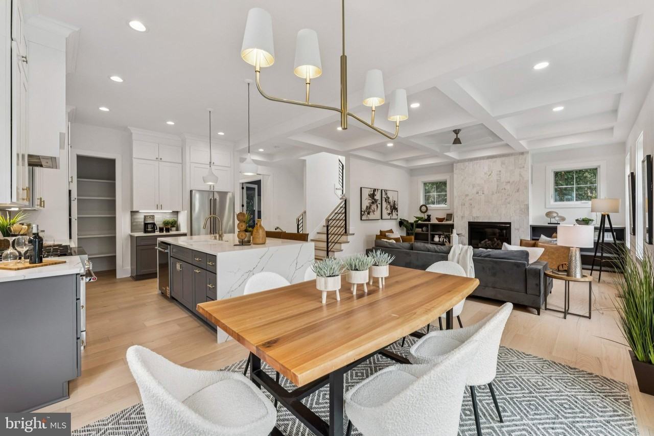 5017 17th St N - Photo 4 of 50