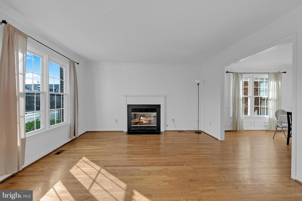 5617 6th St N - Photo 4 of 28