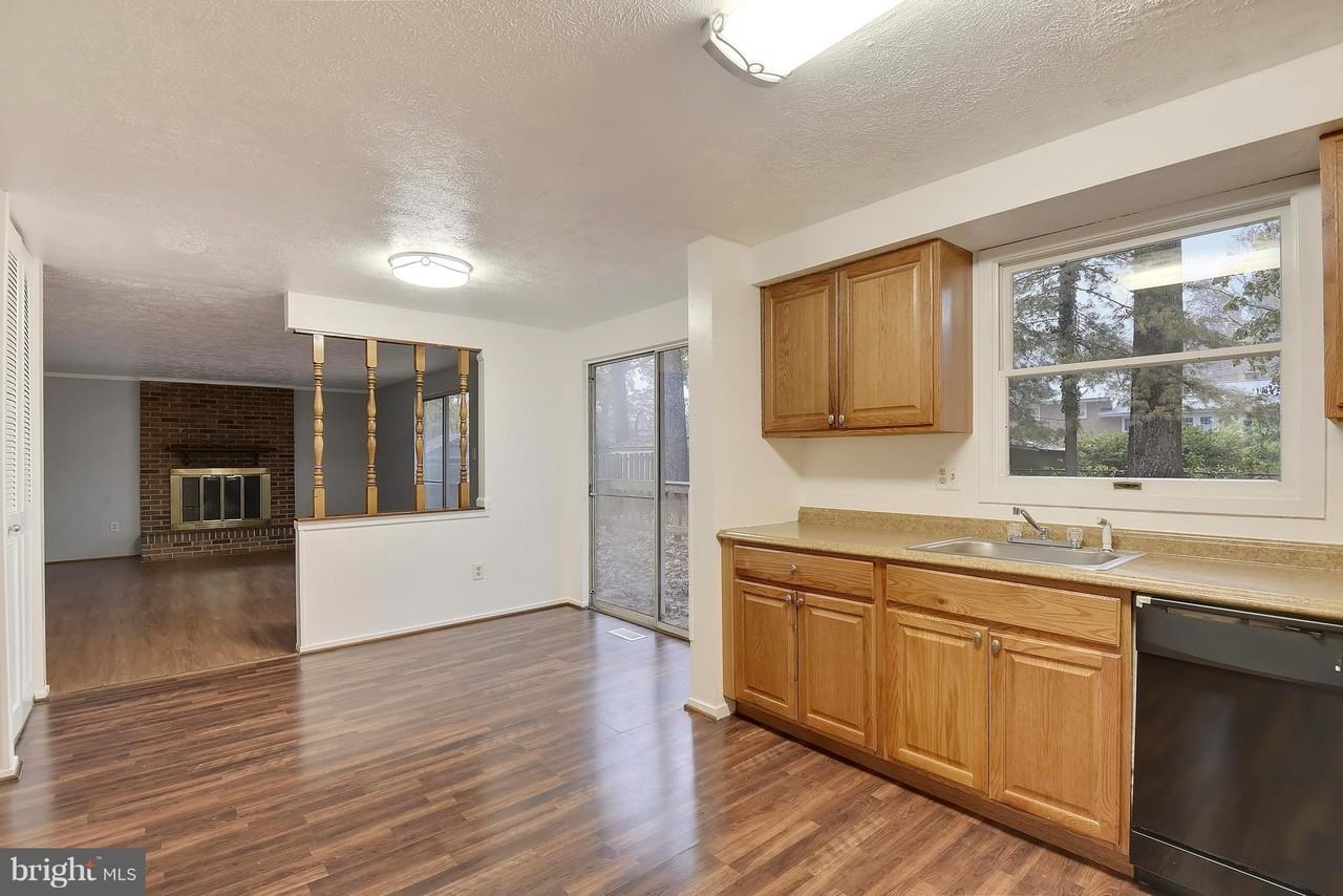 5729 Heming Ave - Photo 4 of 49