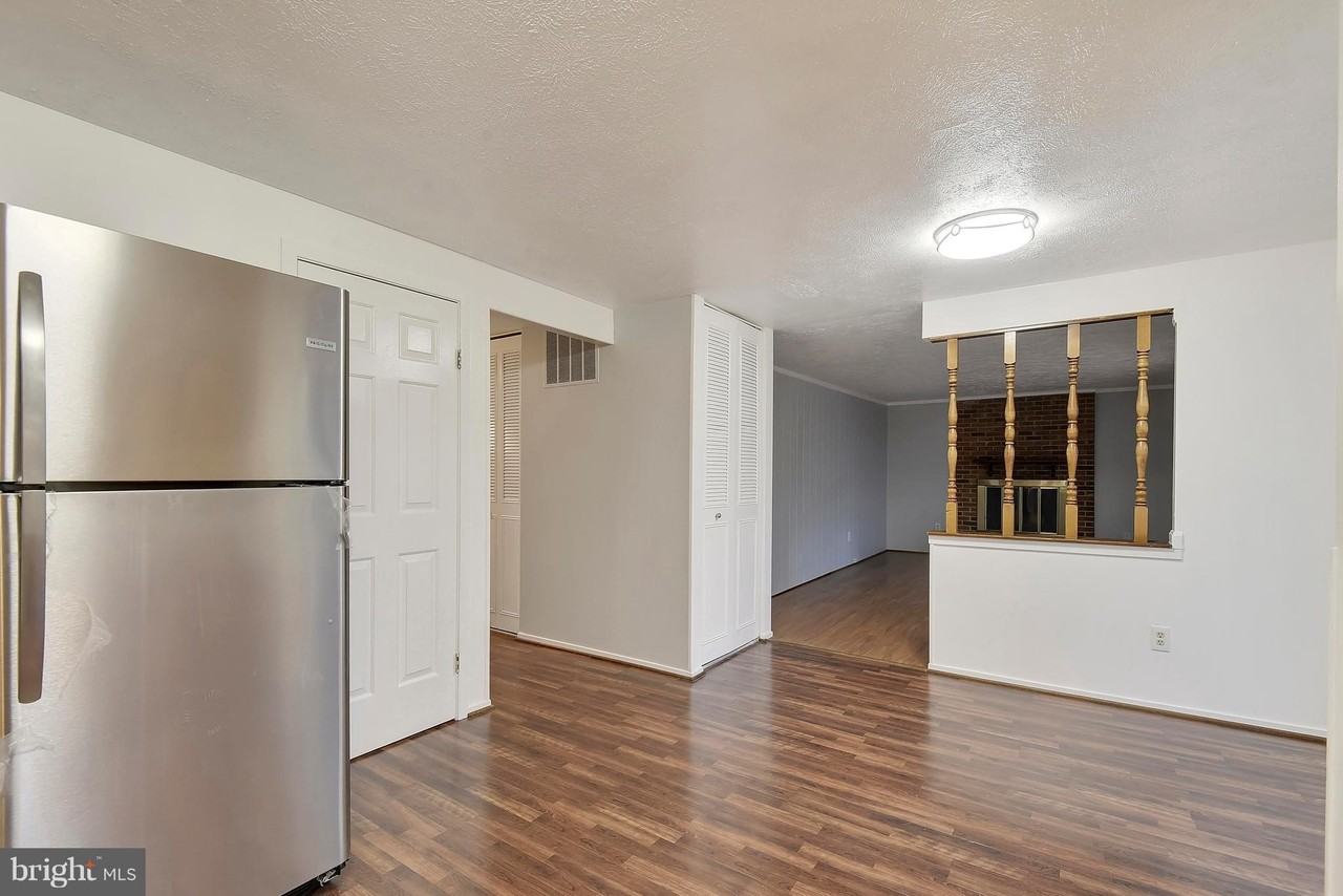 5729 Heming Ave - Photo 7 of 49