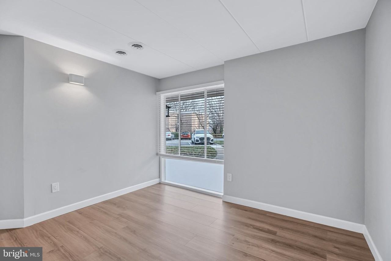 2605 Fort Farnsworth Rd Unit 314 #314 - Photo 7 of 34