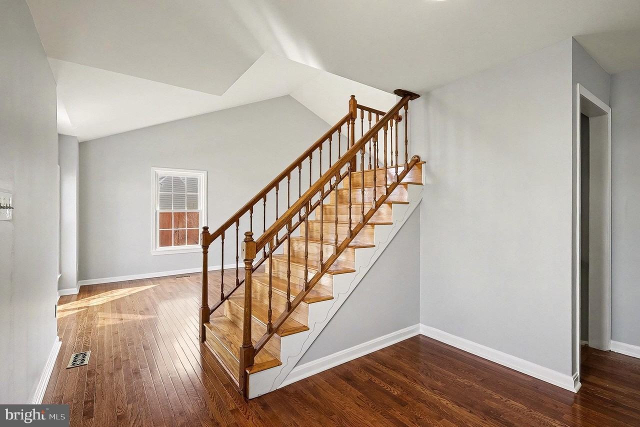 5819 Stone Ridge Dr - Photo 6 of 41