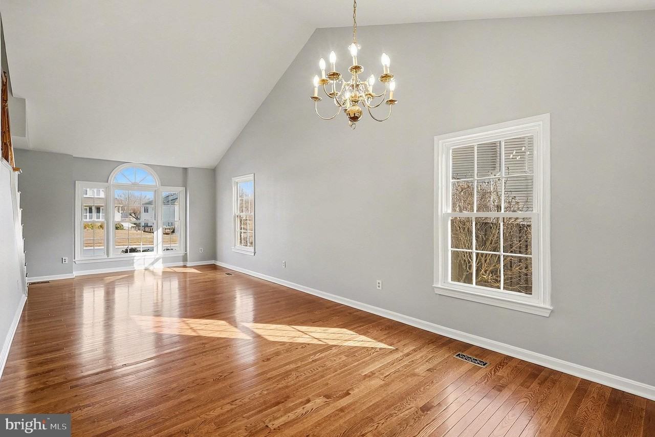 5819 Stone Ridge Dr - Photo 7 of 41