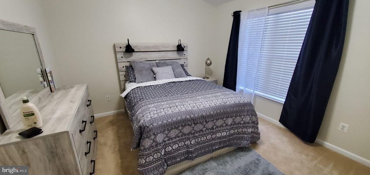 42837 Sykes Ter - Photo 6 of 15