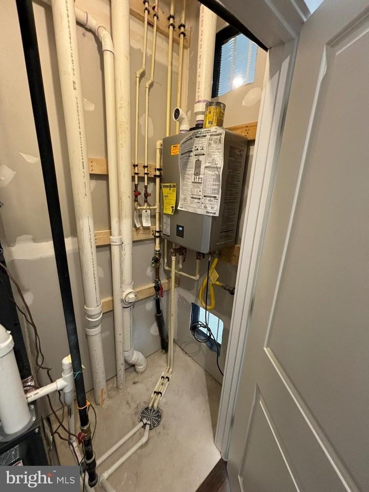 23076 Soaring Heights Ter - Photo 5 of 27