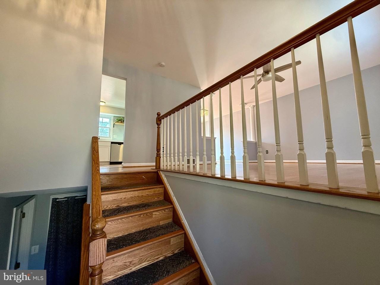 19560 Smith Cir - Photo 4 of 29