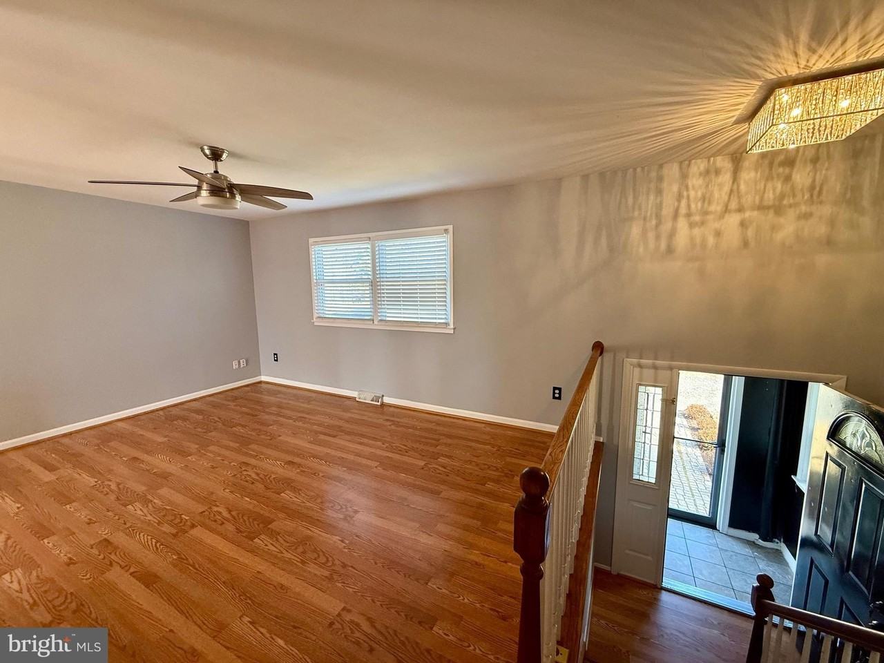 19560 Smith Cir - Photo 5 of 29