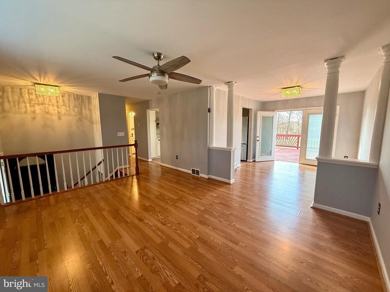 19560 Smith Cir - Photo 6 of 29