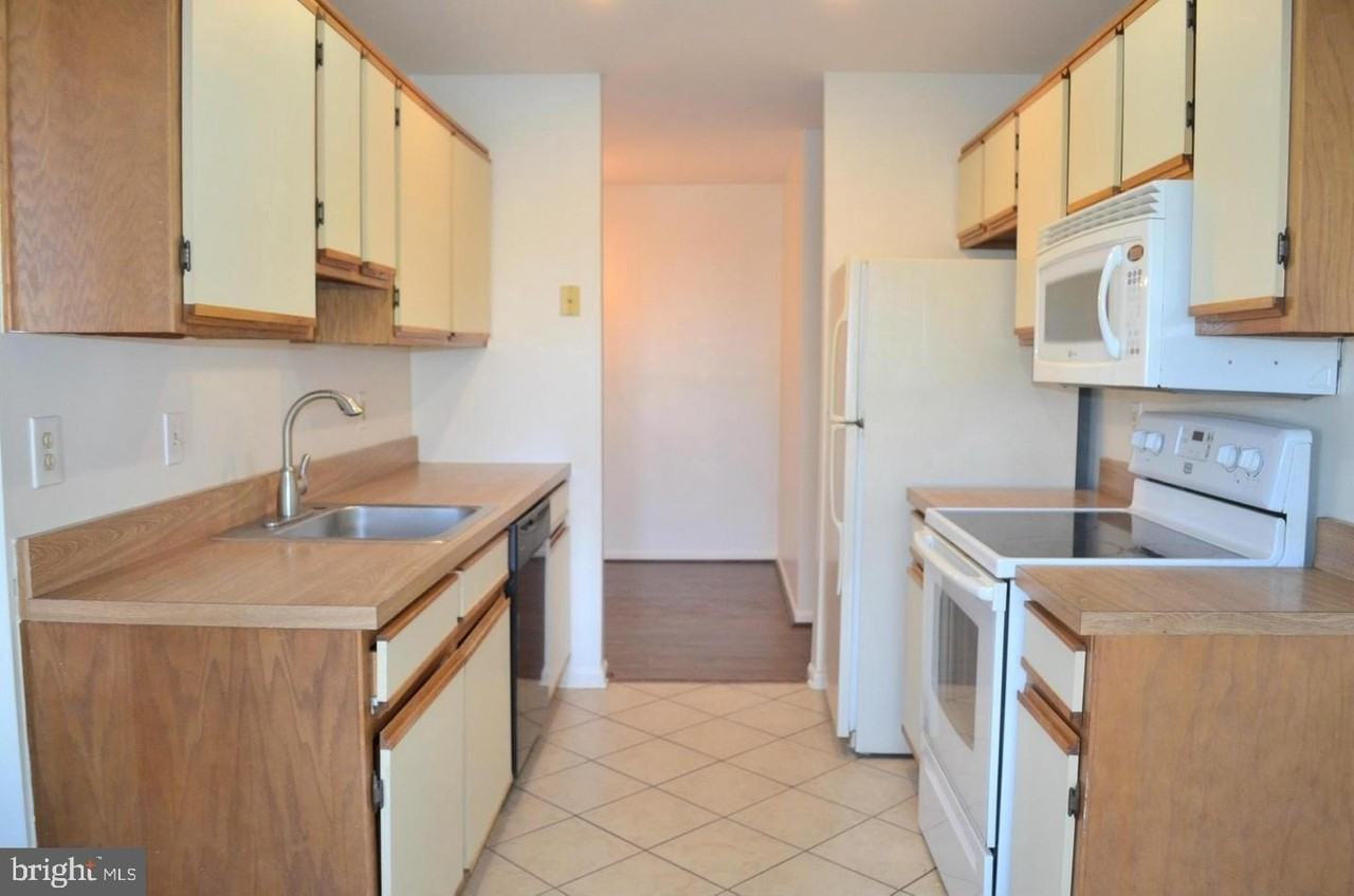 8383 Buttress Ln Apt 102 #102 - Photo 3 of 9